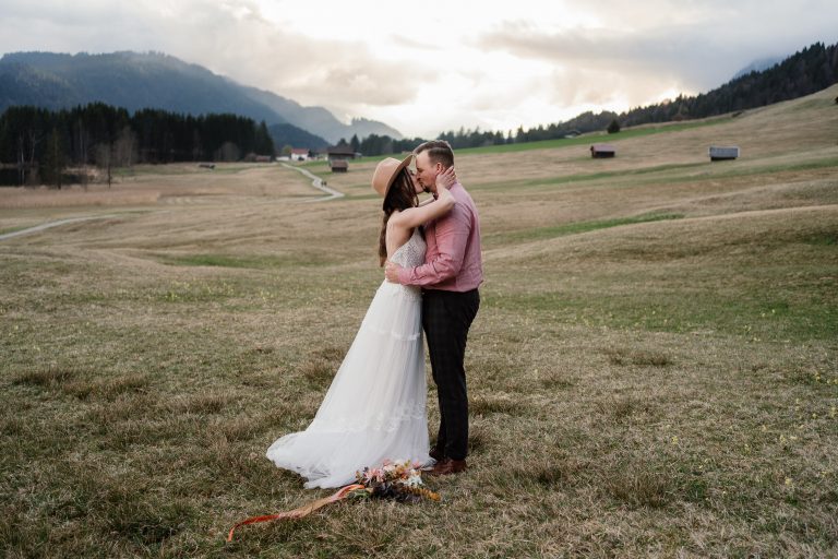 Hochzeitsfotograf Garmisch – Elopement Hochzeit in den Bergen