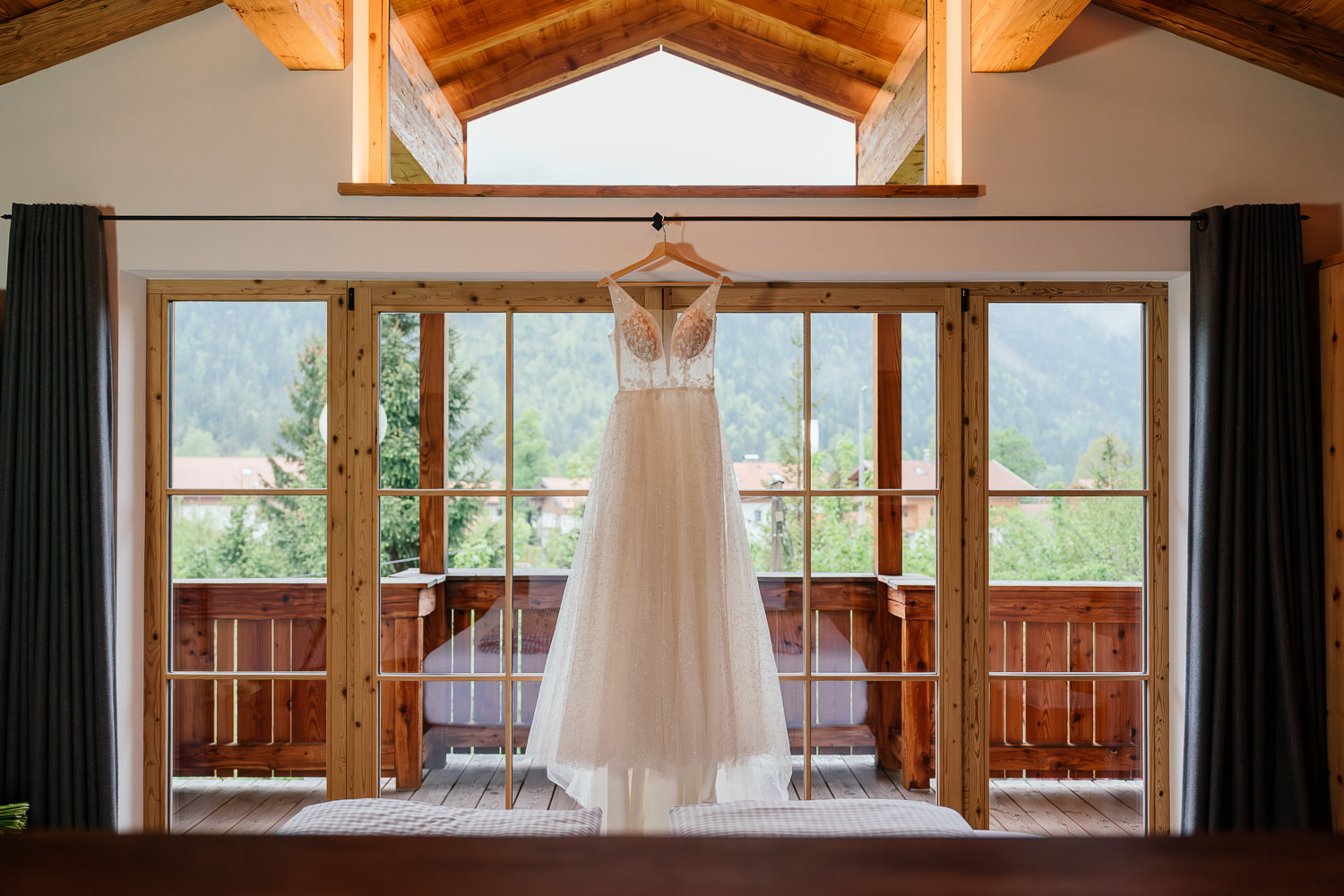 Hochzeitsmorgen bei einem Elopement in den bergen